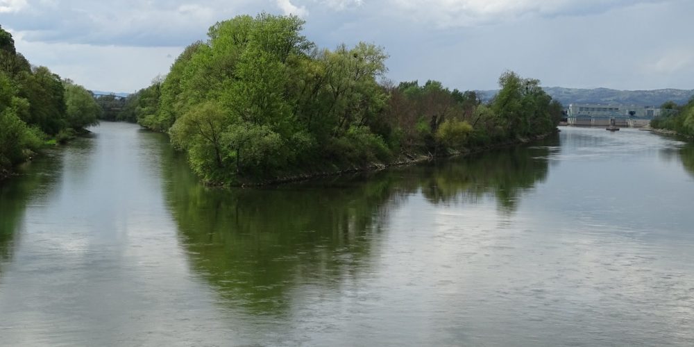 Kaj pomeni sodna obravnava za hidroelektrarno Mokrice